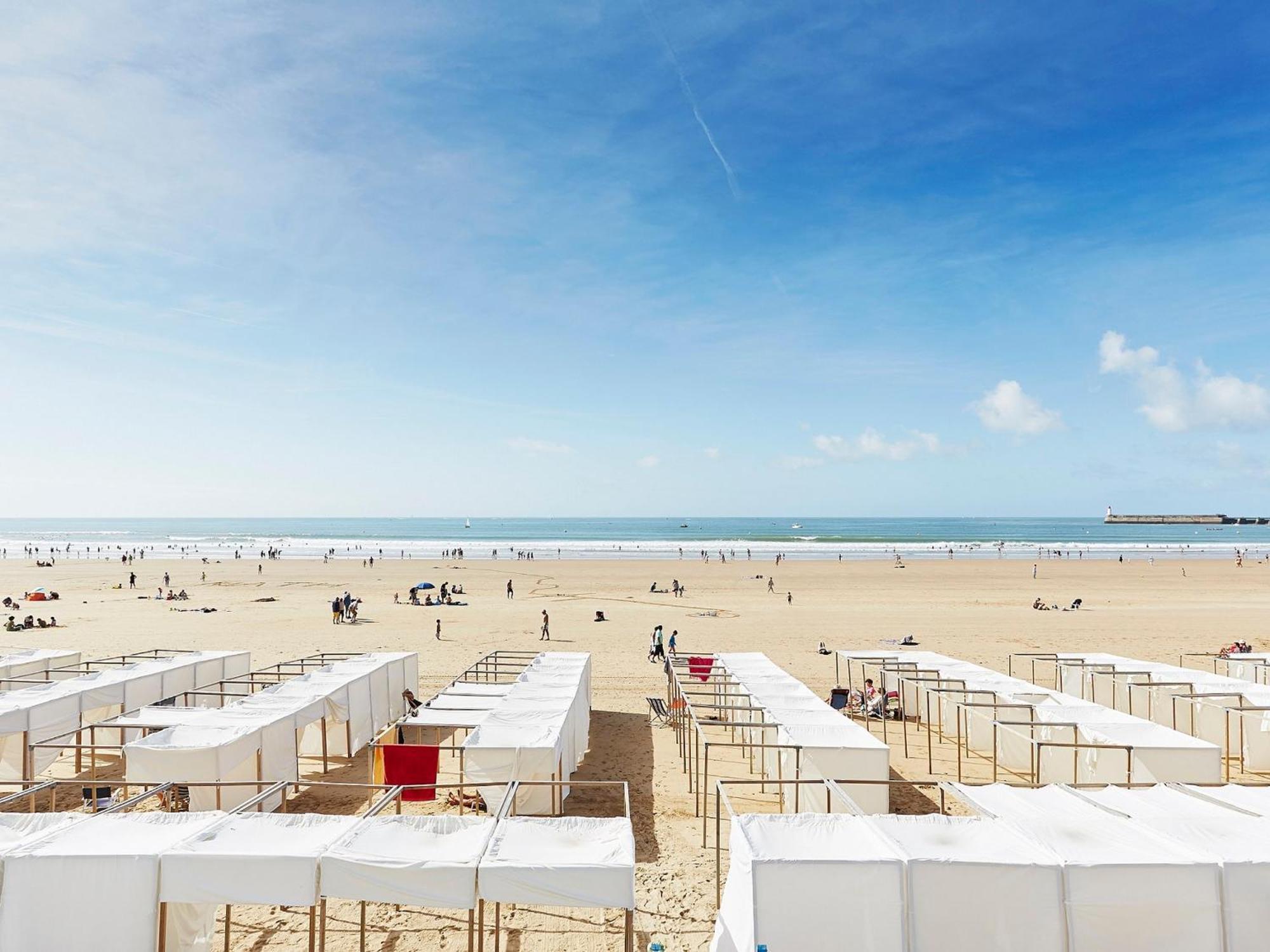 Appartement Moderne Au Centre-Ville, 150M Plage, Wifi, Confort Ideal Pour Familles - Fr-1-92-876 Les Sables-dʼOlonne Kültér fotó